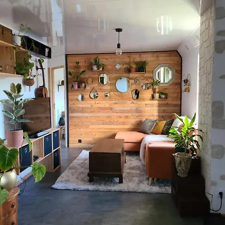 Hébergement de vacances Maison Avec Jardin En Bord De Rivière Fresnay-sur-Sarthe